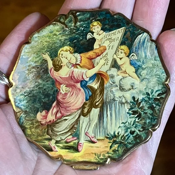 Vintage Stratton Romantic Sermon Makeup Compact - Picture 12 of 13